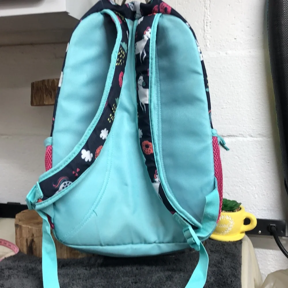 Multi pocket and unicorn backpack large‎